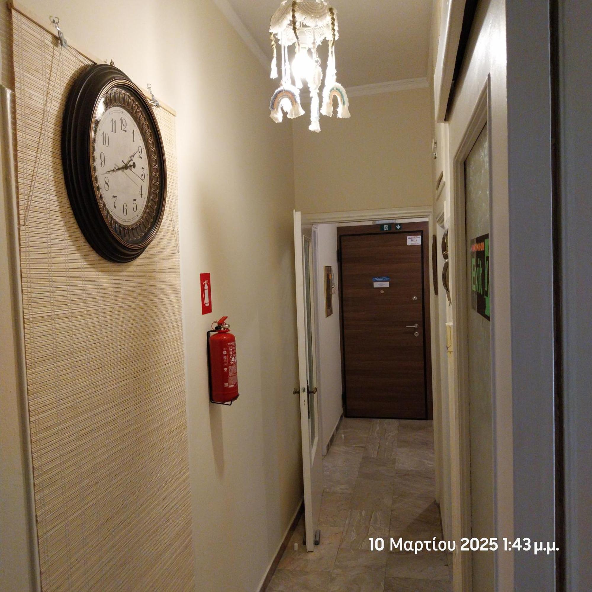 Cozy & Bright Home 50M From Subway -Agios Antonios 雅典 外观 照片